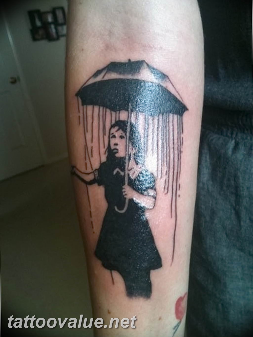 Тату зонтик